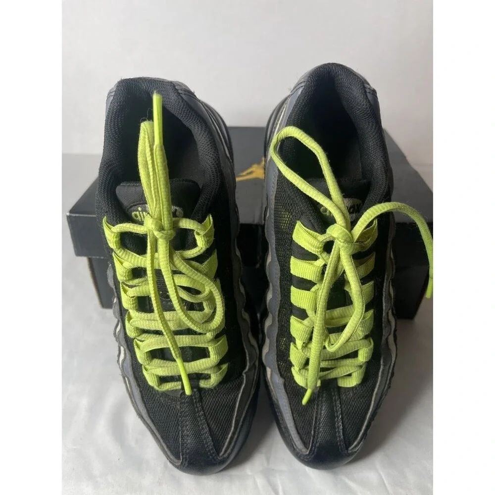 Nike Boys 905348-022 Black Volt Dark Grey Air Max 95 Low Top Size 6.5 Y Sneakers